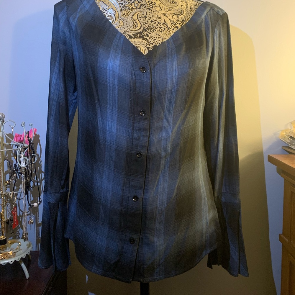 HIGHLINE Flare Sleeve Button Down Blue Black